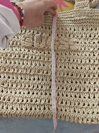 Cesta Guess de mimbre beige