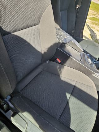 Vendo Opel Insignia año 2014 km 144023 reales