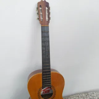 Guitarra Clásica + Funda