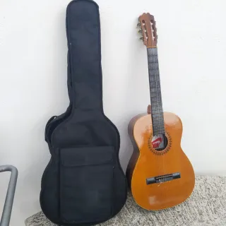 Guitarra Clásica + Funda