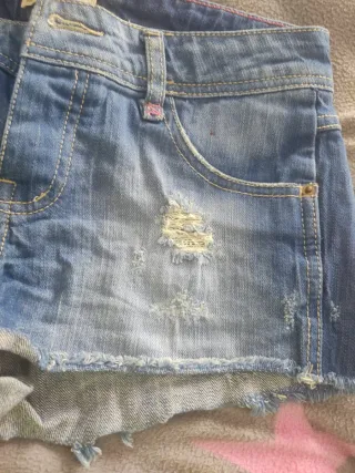 Shorts vaqueros desgastados