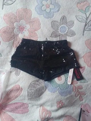 Shorts negros lentejuelas talla S