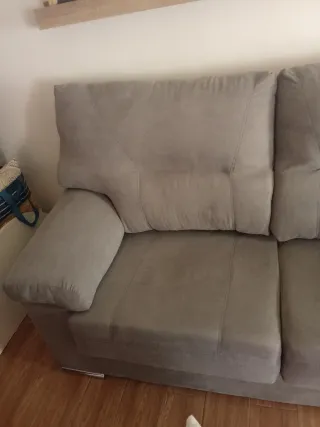 Sofá 3 plazas gris impecable no tiene ni un roce