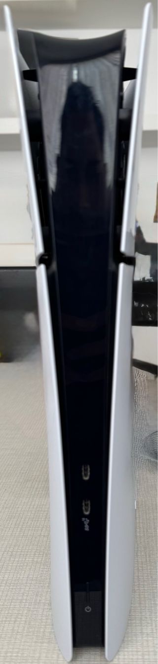 Consola PS5 Slim Digital Edition + Accesorios.