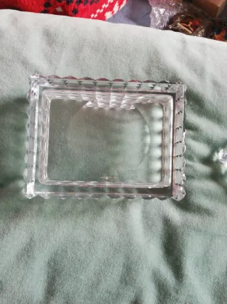 Joyero de cristal tallado antiguo 7×12,5×9,5cm.