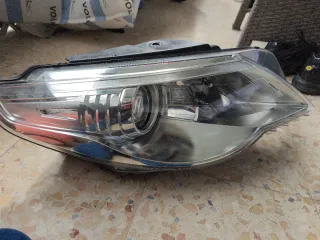 Faro derecho Passat CC