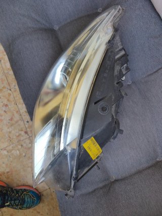 Faro derecho Passat CC