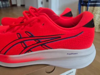 Zapatillas running Asics. Talla 45.