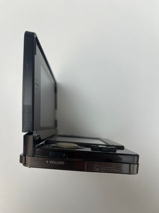 Nintendo 3DS Negra + Cargador y Dock