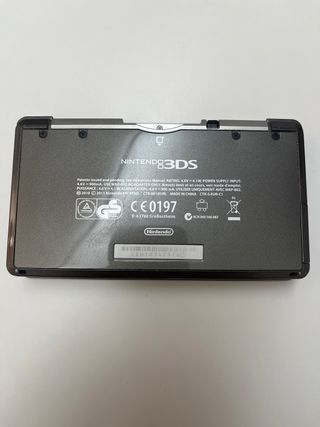 Nintendo 3DS Negra + Cargador y Dock