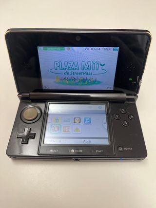 Nintendo 3DS Negra + Cargador y Dock