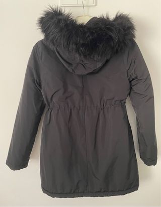 Abrigo premamá y porteo Kiabi negro