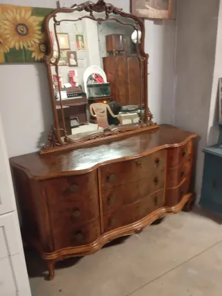 Cassettiera con specchio in legno