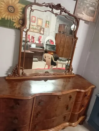 Cassettiera con specchio in legno