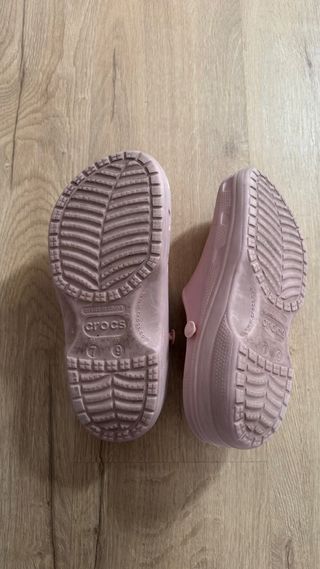 Crocs rosas