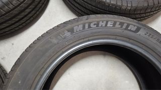 4 Neumáticos Michelin 235/55 R19 105W