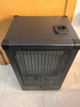 Estufa de gas Nevercold negra