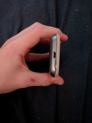 Samsung Galaxy Young - Smartphone