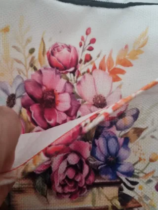 Funda de libros con flores