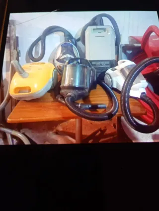 Lote aspiradoras: Panasonic, amarilla, blanca