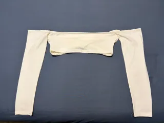 Top corto blanco cruzado manga larga