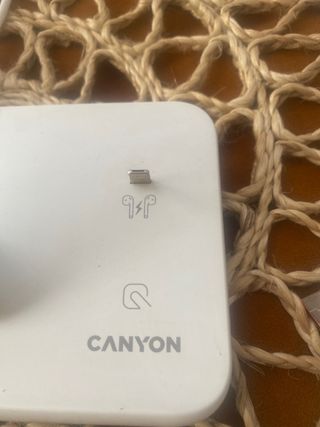 Cargador Canyon Móvil, auriculares y smart watch