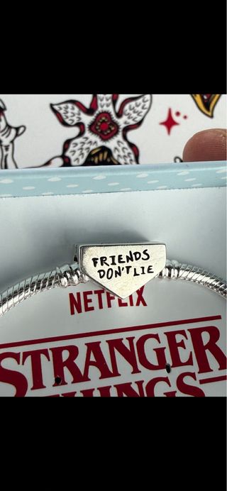 Pulsera Stranger Things 16cm