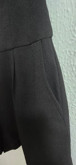 Mono negro Zara Basic Talla XS