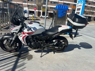 Honda Hornet 600 - Roja y Blanca