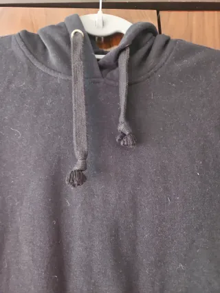 Sudadera con capucha negra talla XS