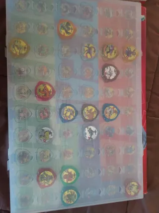 Álbum Invizimals Kraks y Fichas