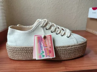 Bambas plataforma yute SADIE SINK beige