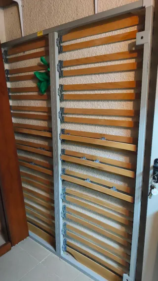 Cabecero cerezo 135cm con base y bañera.