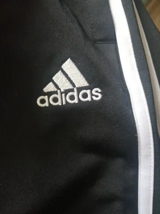 Pantalón chándal Adidas negro