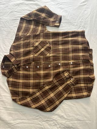 Camisa de cuadros marrón y beige