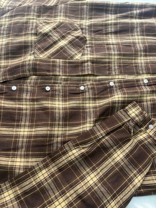 Camisa de cuadros marrón y beige