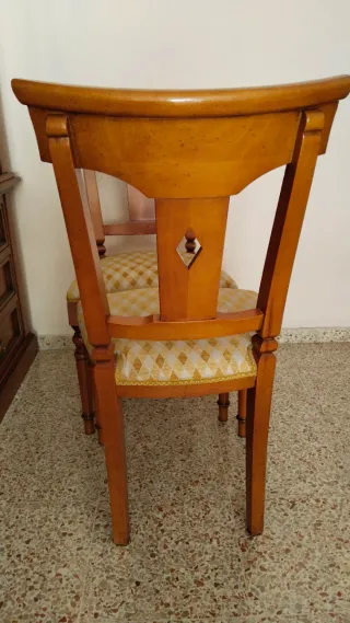 Sillas comedor de madera, estilo rústico urbano.