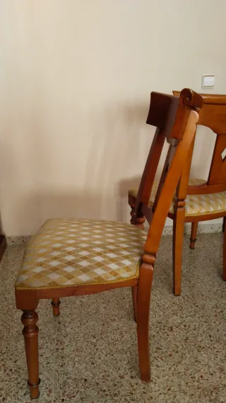 Sillas comedor de madera, estilo rústico urbano.