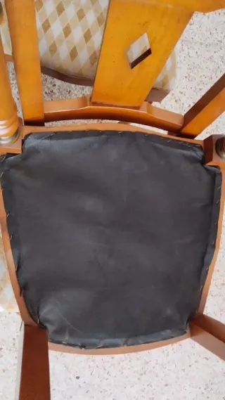 Sillas comedor de madera, estilo rústico urbano.