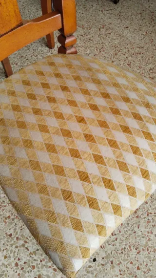 Sillas comedor de madera, estilo rústico urbano.