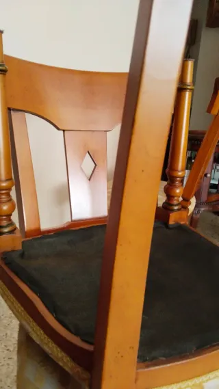 Sillas comedor de madera, estilo rústico urbano.