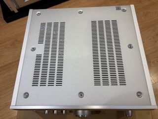 Amplificador Denon PMA-2500NE