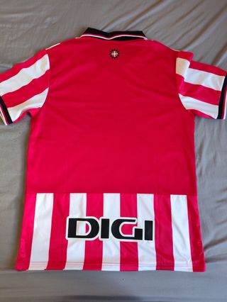 Preciosa Camiseta Athletic Club Bilbao