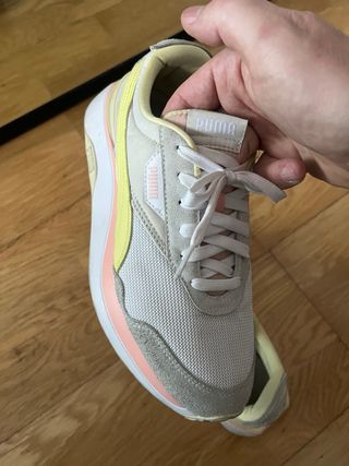 Zapatillas Puma Mujer Blancas y Amarillas
