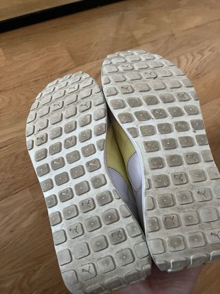 Zapatillas Puma Mujer Blancas y Amarillas