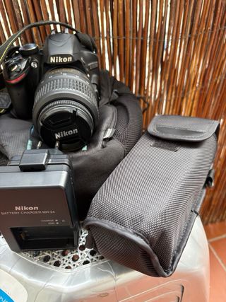 Cámara Nikon D3100 Negra