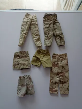 Lote uniformes desierto escala 1/6