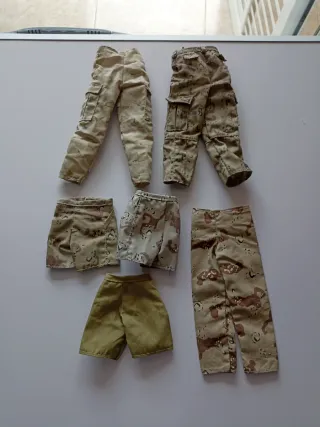 Lote uniformes desierto escala 1/6