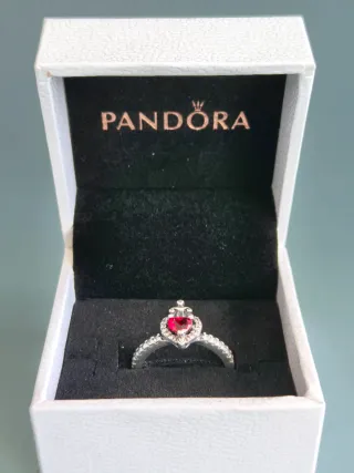 Anillo Pandora Corazón y Espada