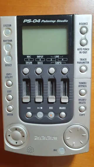 ZOOM PS 04 MULTIPISTA GRABADOR  MULTIEFECTOS RITMO